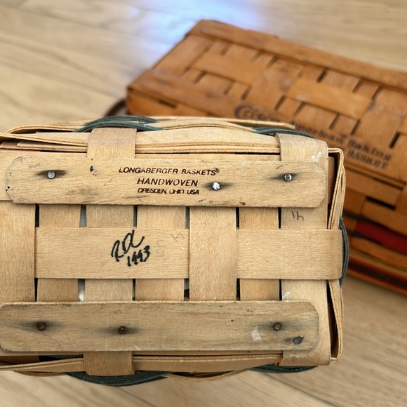 Two Longaberger baskets - Picture 3 of 3
